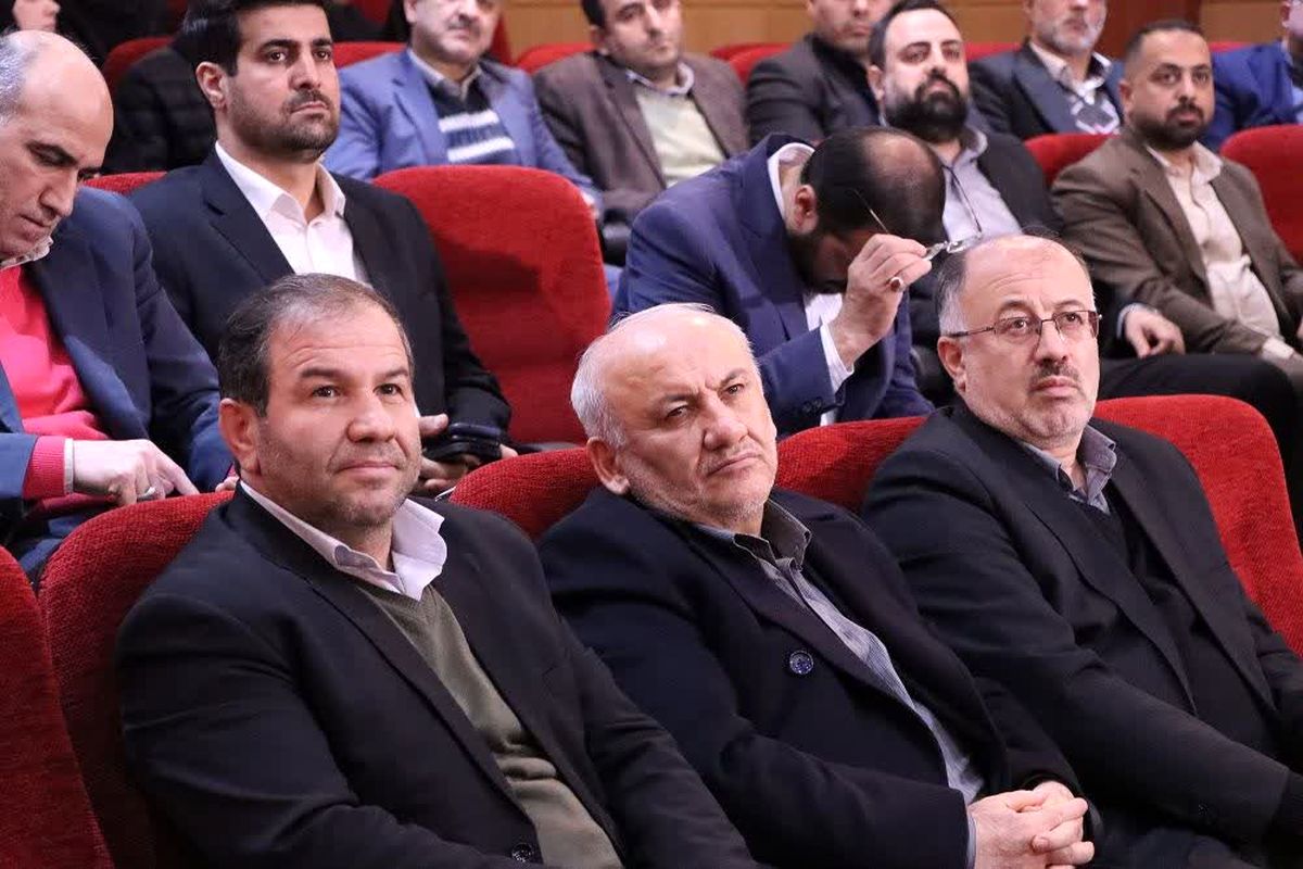 نشست استاندار مازندران در مسیر توسعه