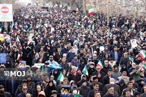 حماسه حضور مردم کرمانشاه در راهپیمایی یوم‌الله ۲۲ بهمن