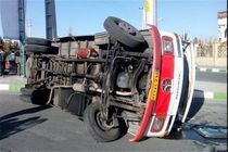 یک کشته و ۲۱ مصدوم در پی برخورد مینی بوس حامل دانش آموزان دختر با کامیون