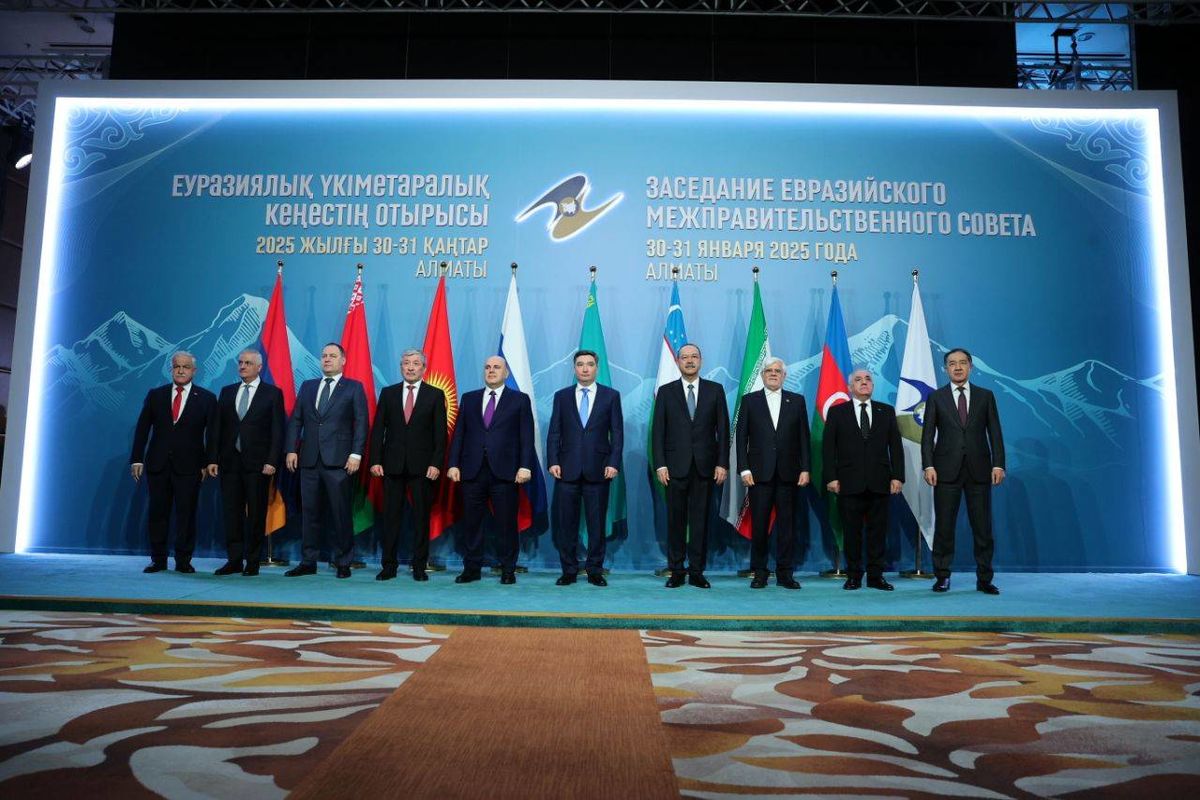 سفر عارف به قزاقستان