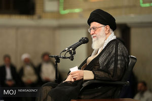 این را به همه بگویید؛ هیچ‌کس هیچ غلطی نمی‌تواند بکند