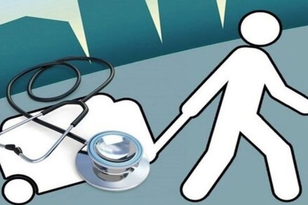 افزایش ظرفیت رشته پزشکی راهکار اصلی جلوگیری از مهاجرت دانش‌آموزان است