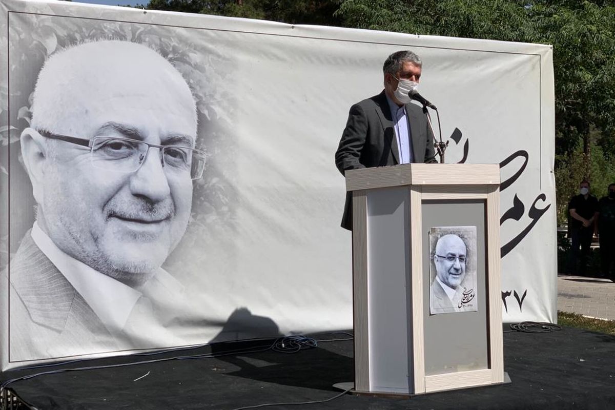 سید عباس صالحی در مراسم تشییع علی مرادخانی