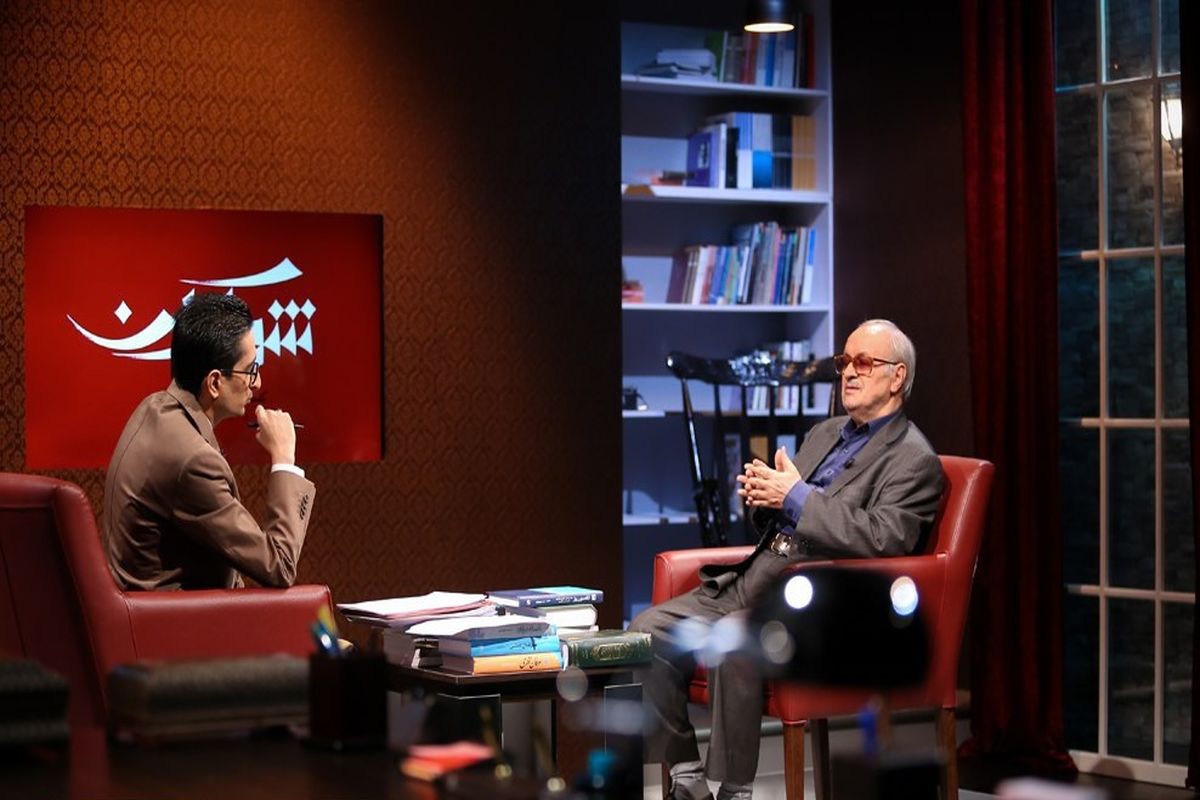 برنامه شوکران میزبان منتقد عرفان