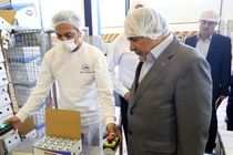 بازدید مدیرعامل بانک کشاورزی از واحد های تولیدی صنایع غذایی