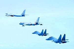 چین و روسیه بر فراز دریای ژاپن مشترکا گشت زنی می‌کنند