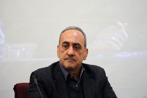 خوشحالم که یک برد دیگر به بردهایمان اضافه شد/بعضی‌ها نمی‌گذارند بازیکنان‌مان تمدید کنند