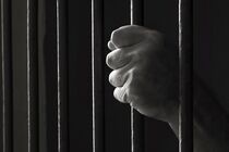 نظر فقها در حکم حبس بدهکار معسر و غیر بزهکار