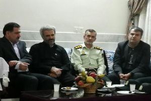 دیدار مدیرعامل بانک قوامین با خانواده شهید حججی