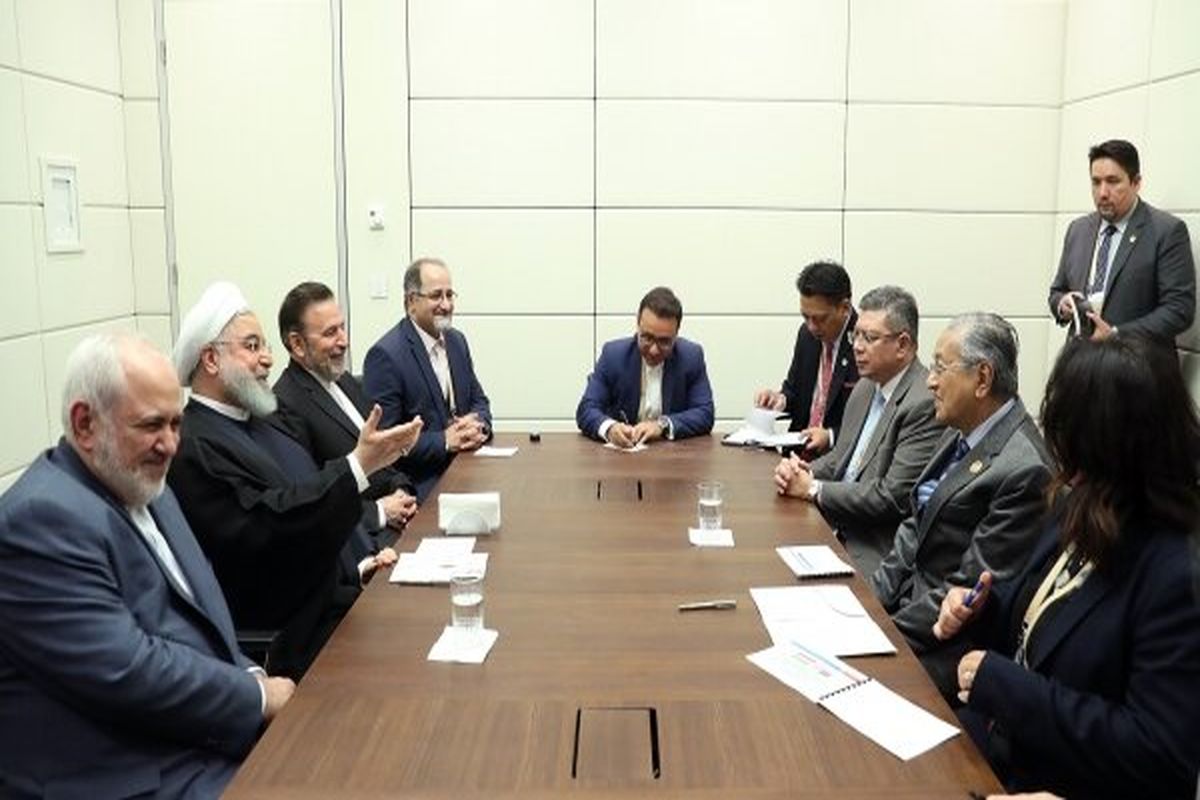 دیدار روحانی با نخست وزیر مالزی