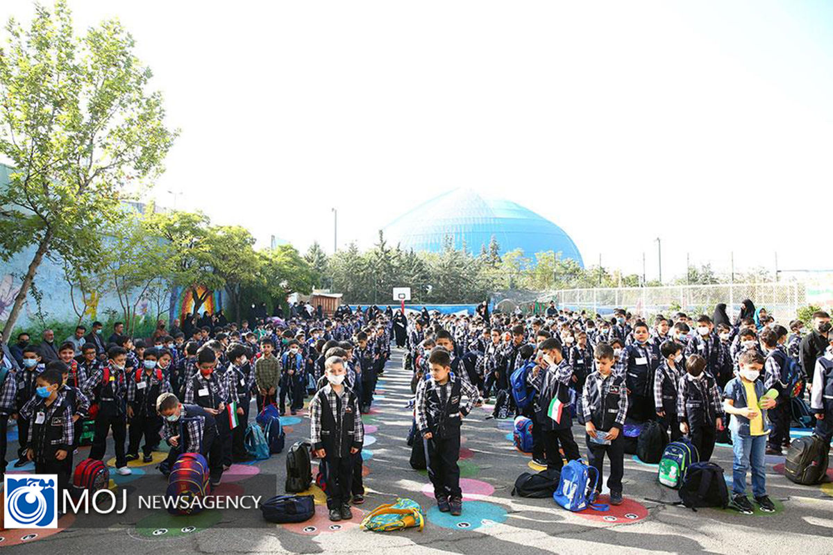 زنگ آغاز سال تحصیلی در مدرسه قرآنی امام حسین (ع)