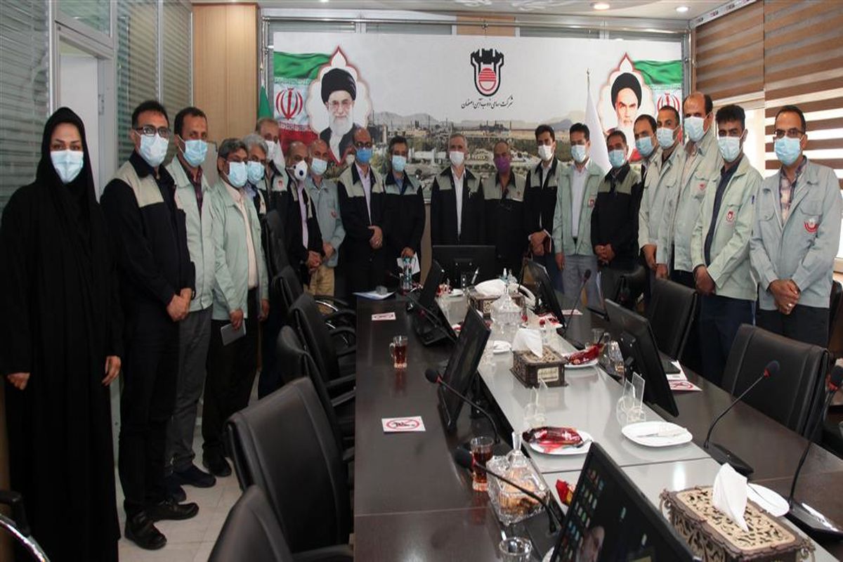 منصور یزدی زاده