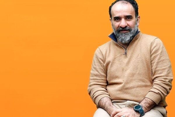 روند درمان رضا امیرخانی توسط وزیر بهداشت با حضور در بیمارستان پیگیری شد