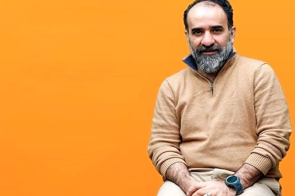 پزشک معالج شایعه خونریزی داخلی«رضا امیرخانی» را رد کرد