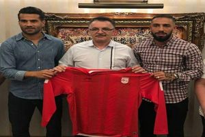 تراکتورسازی آشیانه کاپیتان ها