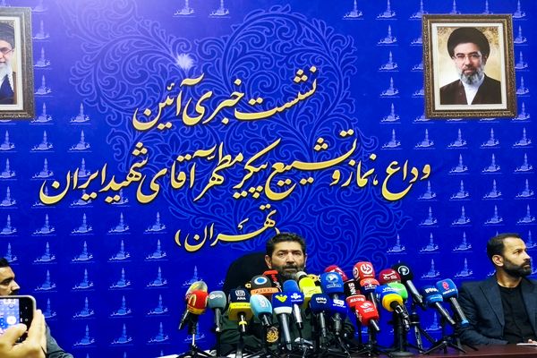 تشییع رهبر شهید در تهران با چند مسیر و به صورت ۲۴ ساعته برگزار می‌شود