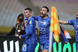 استقلال در دیداری پرگل شمس‌آذر را متوقف کرد