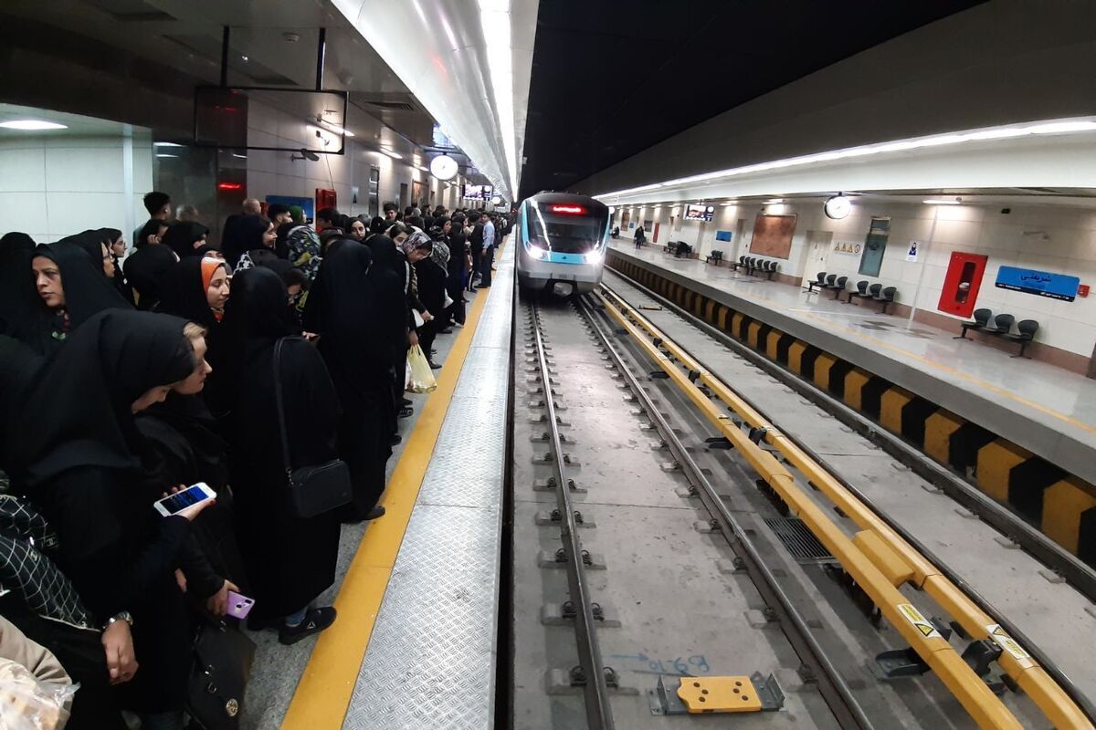 سرویس‌دهی رایگان قطار شهری مشهد