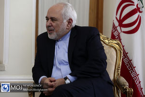 ظریف به دیدار رئیس جمهوری فرانسه می رود