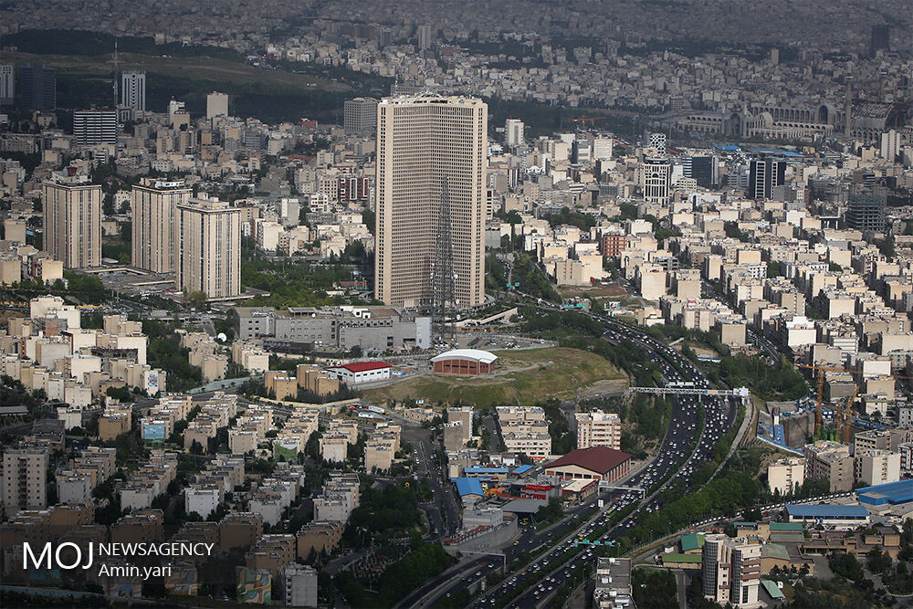 شهر تهران از فراز برج میلاد/کیفیت هوای تهران