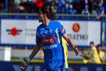 استقلال باید برای خرید روسی دست به جیب شود؟