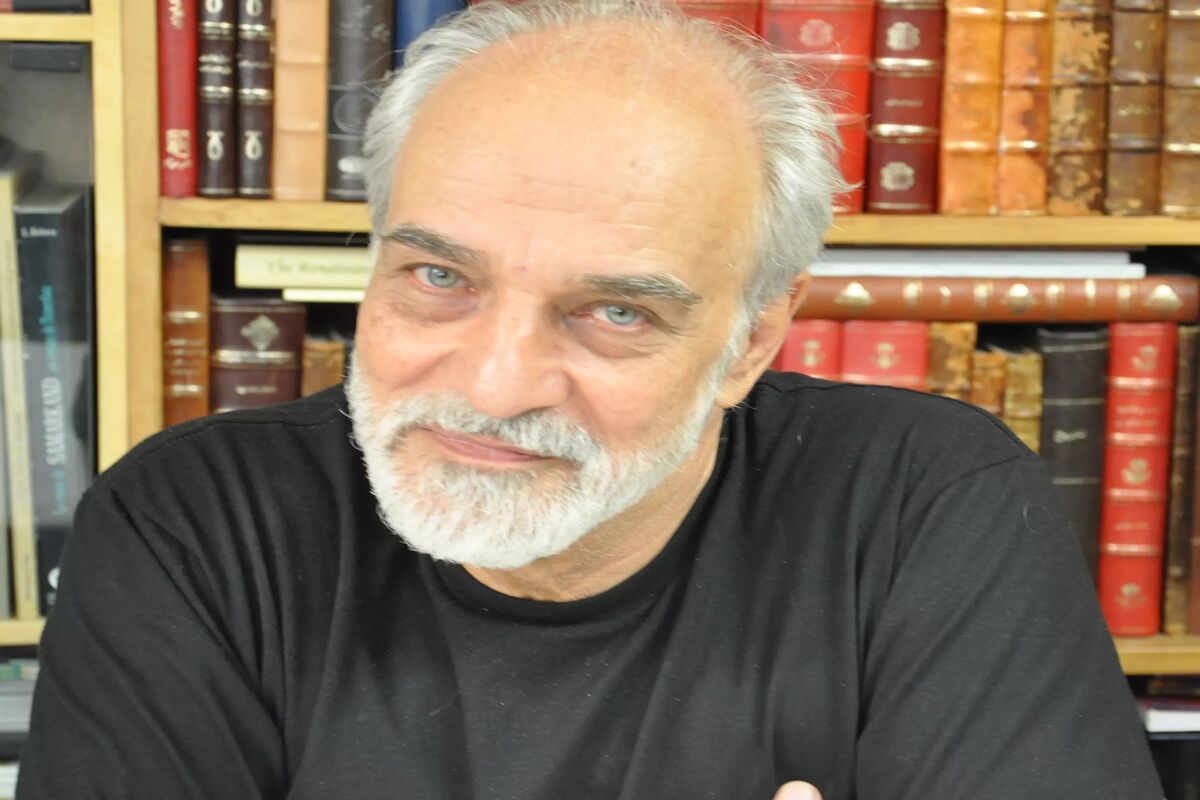 آیدین آغداشلو
