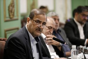 پیشنهاد مشاور وزیر امور خارجه برای میزبانی کیش از دور جدید گفت‌وگوهای ایرانی – عربی