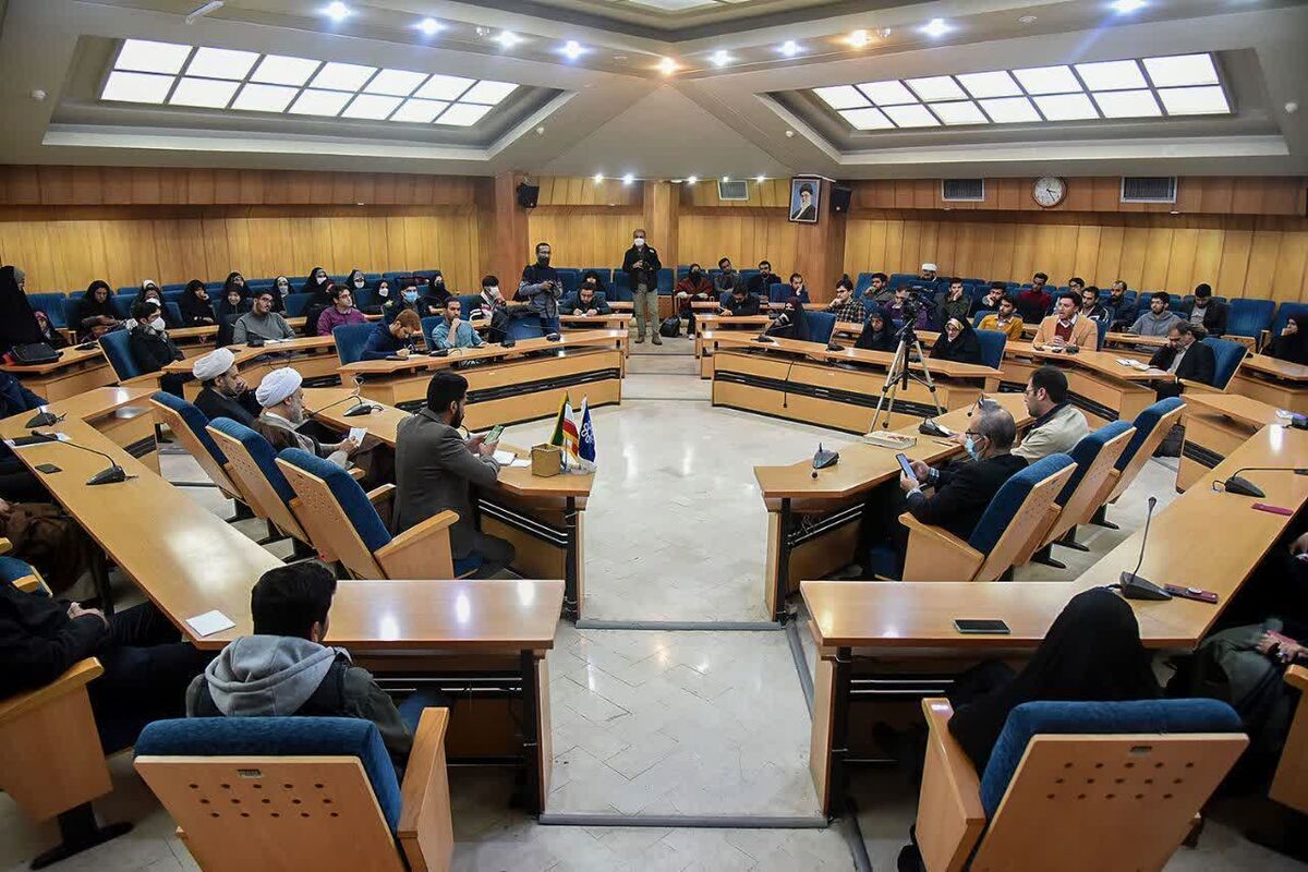 دیدار امام جمعه شیراز با دانشجویان 