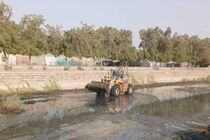 پاکسازی «خور گور سوزان» در بندرعباس برای حفظ سیمای شهری