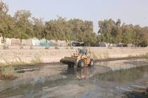پاکسازی «خور گور سوزان» در بندرعباس برای حفظ سیمای شهری