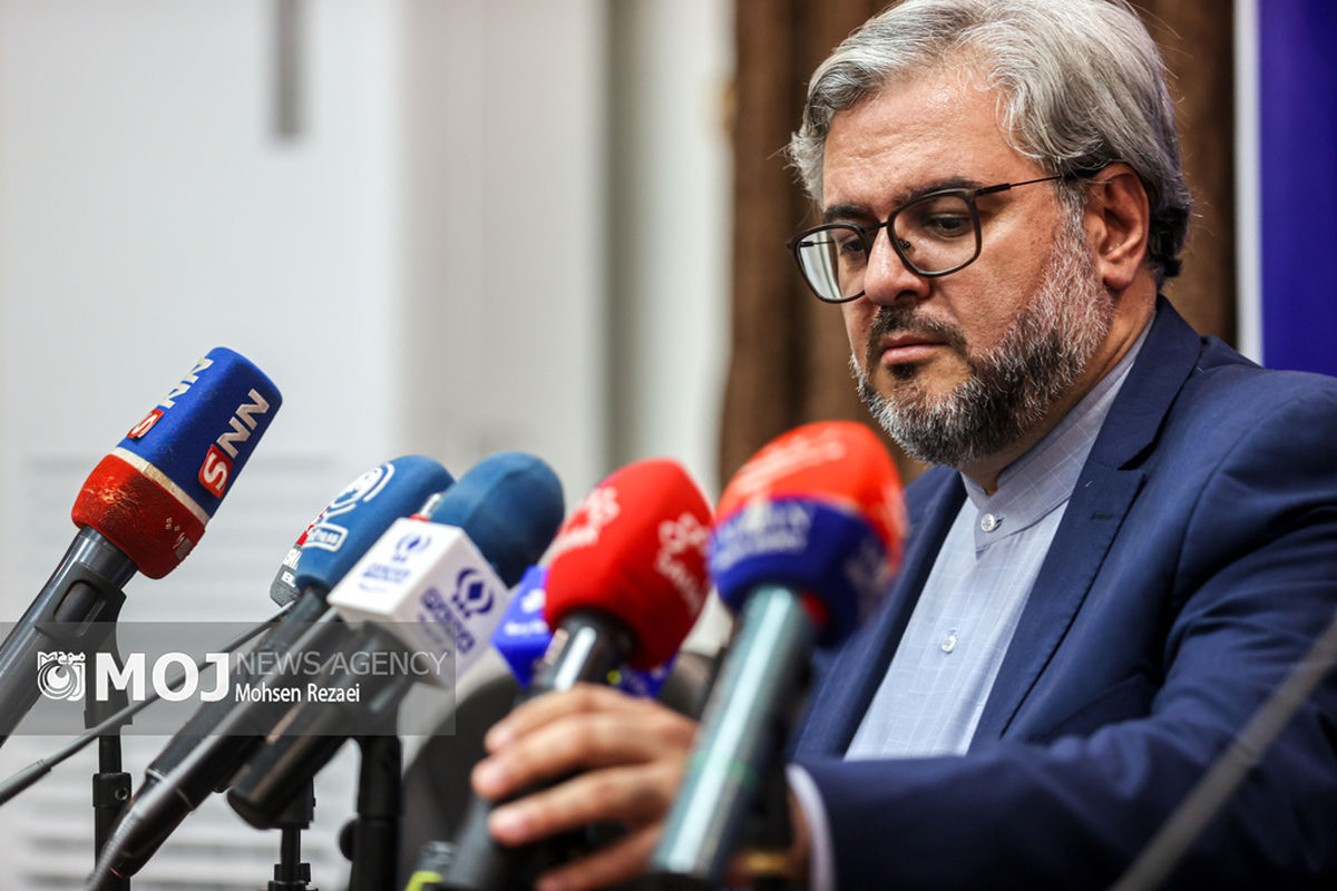 نشست مطبوعاتی علیرضا محمودی رئیس ستاد انتخابات خارج از کشور