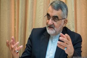 حضور علاءالدین بروجردی در ستاد انتخابات کشور