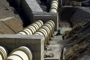 اجرای طرح جامع جمع‌آوری و هدایت آب‌های سطحی در حال اجراست