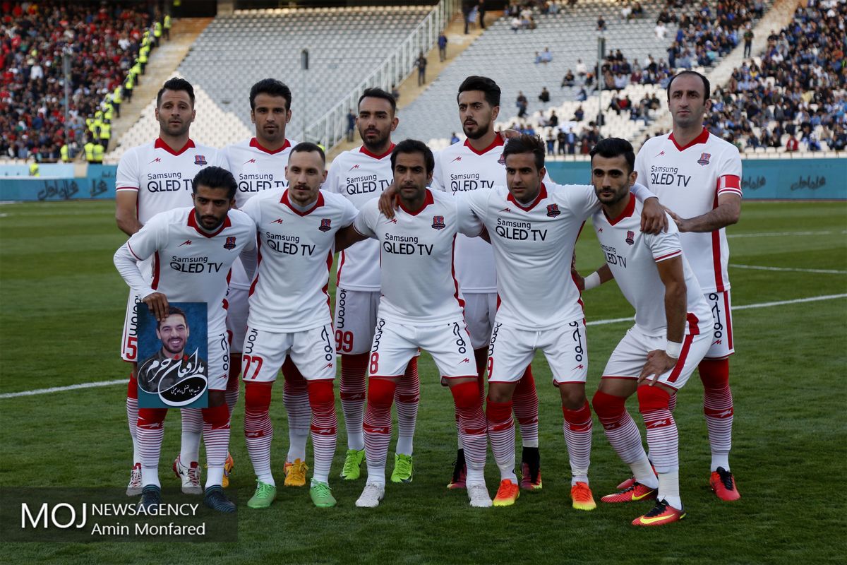دیدار تیم های فوتبال استقلال تهران و نساجی مازندران