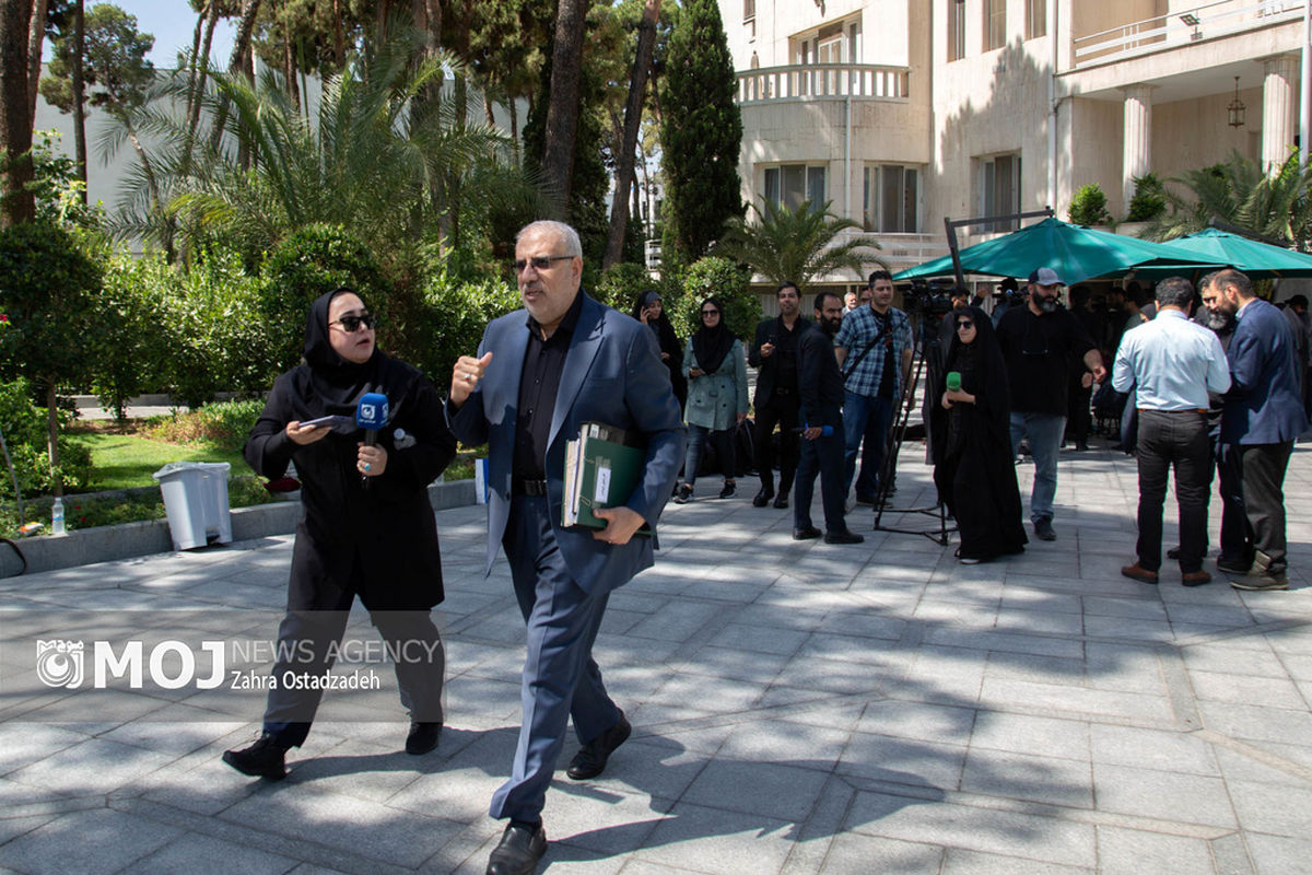 حاشیه جلسه هیات دولت - ۲۷ تیر