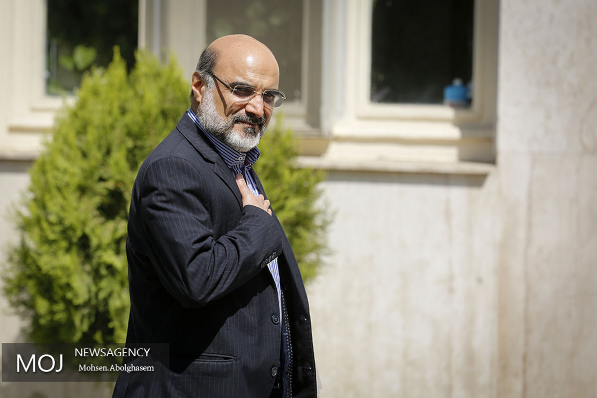 حاشیه جلسه هیات دولت/عبدالعلی علی عسگری رییس سازمان صداوسیما