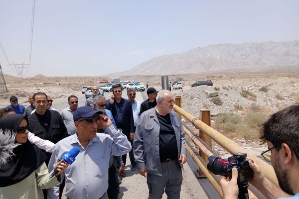 مسیر جایگزین پل رودخانه شور هرمزگان برای تردد ایجاد شده است
