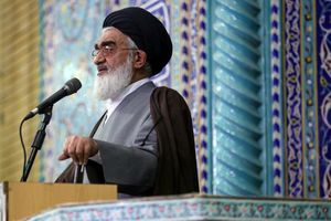 حضور مردم در صحنه، منافقین را رسوا کرده است