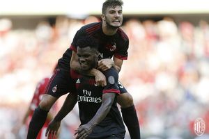 میلان متحول شده بایرن مونیخ را درهم کوبید