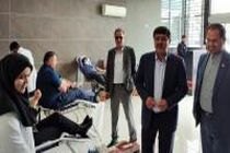 کارکنان بانک پارسیان با اهدای خون، جلو ه هایی از نوع‌دوستی را به نمایش گذاشتند
