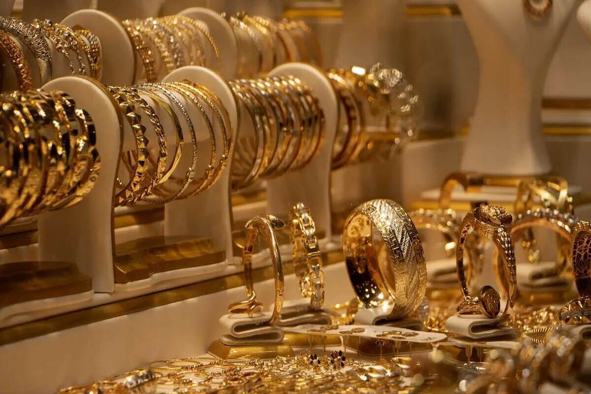 پیش‌بینی قیمت طلا