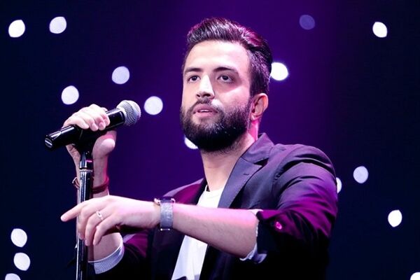 امشب دستانم را ستون یک پل در ایران خواهم کرد
