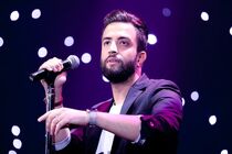 ویژه برنامه‌های تلویزیون برای افطار اعلام شد/بنیامین بهادری جایگزین احسان علیخانی، ماه ماه به جای ماه عسل