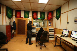 شبکه‌های رادیویی لیالی قدر شب زنده داری می کنند + تصاویر