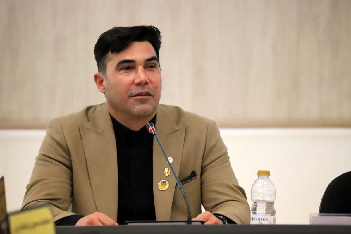 رئیس هیات قایقرانی استان اردبیل