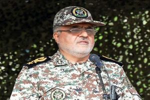 اقتدار ایران اسلامی در سایه هماهنگی ارتش و سپاه، دشمن را به وحشت انداخته است