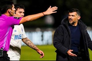 توافق سرمربی مهدی طارمی برای امضای قرارداد سه ساله با تیم پورتو