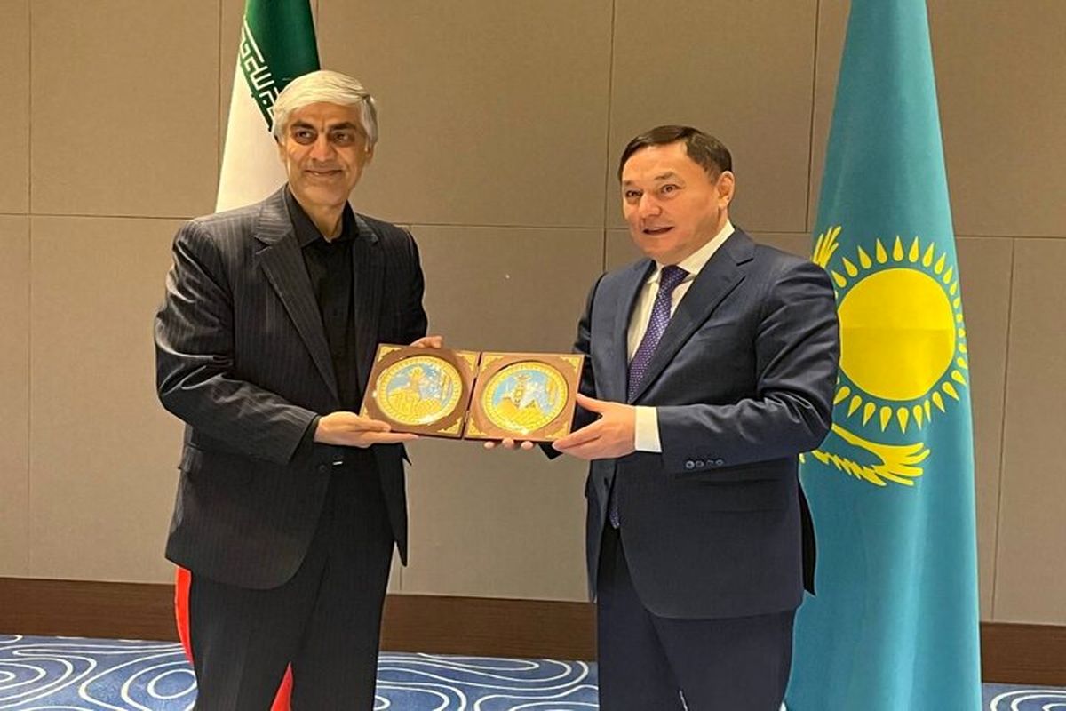 وزیر ورزش و جوانان در دیدار با همتای قزاقستانی