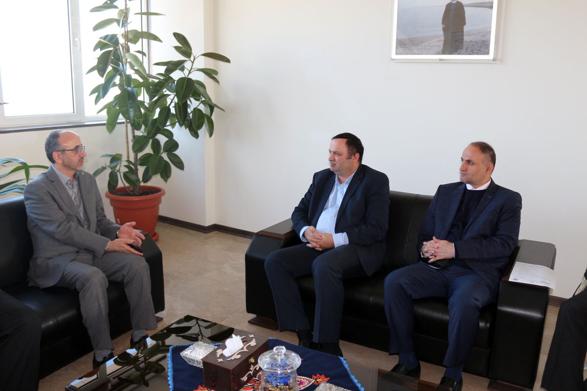 دیدار مدیر ان کل تامین اجتماعی و منطقه ازاد