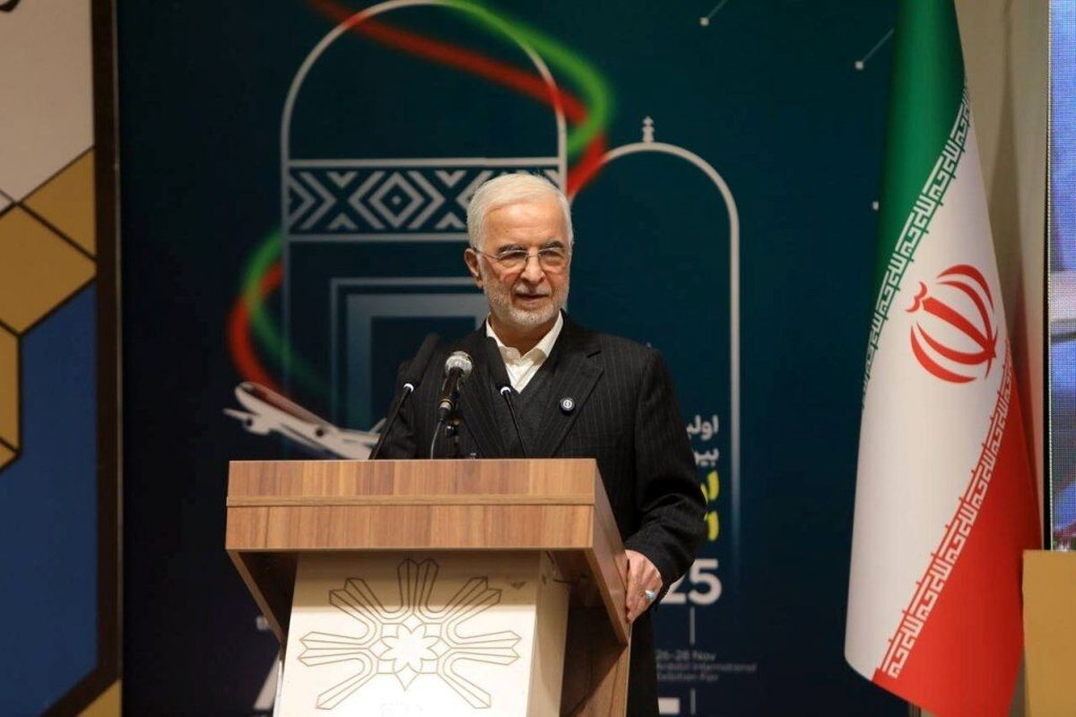 اسکندر مؤمنی